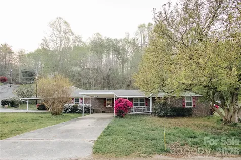 205 Bond Street Marion NC 28752