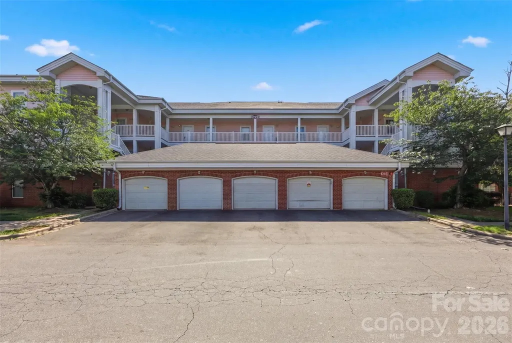 9054 Meadow Vista Road Charlotte NC 28213
