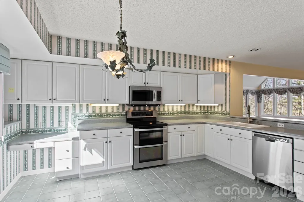 514 Cobblestone Lane Flat Rock NC 28731