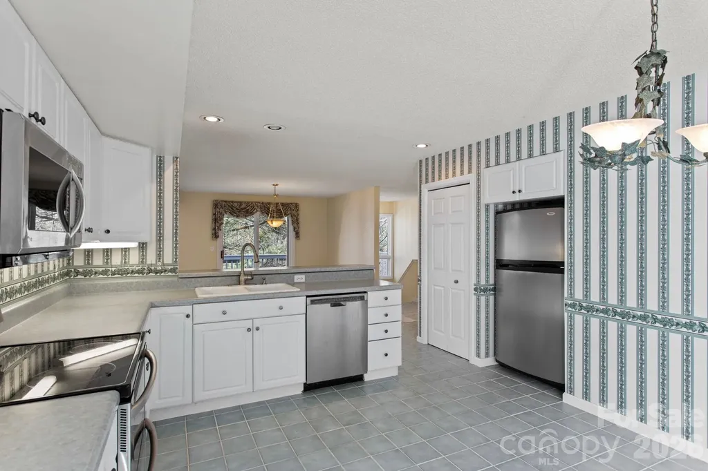 514 Cobblestone Lane Flat Rock NC 28731