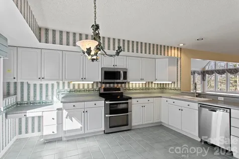 514 Cobblestone Lane Flat Rock NC 28731