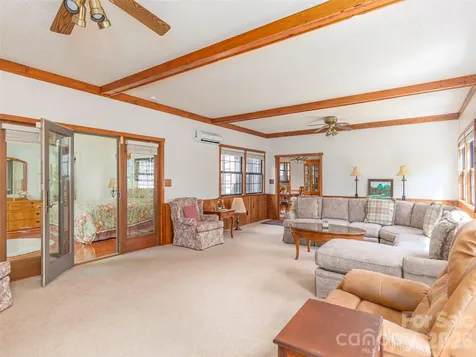 169 N Serpentine Avenue Hot Springs NC 28743