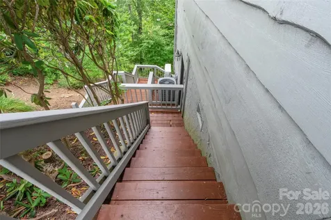 135 Club House Drive Burnsville NC 28714