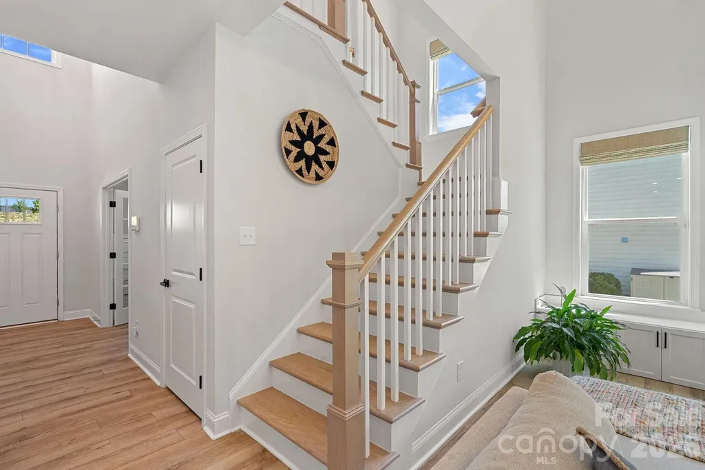 7026 Cloer Court Charlotte NC 28214