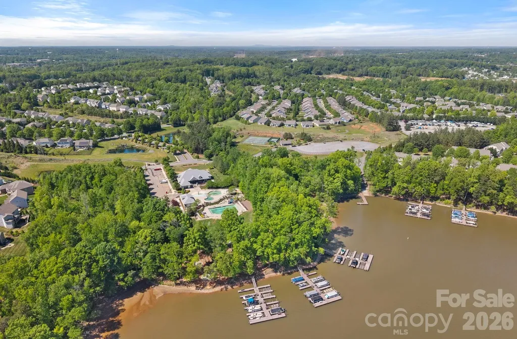 7026 Cloer Court Charlotte NC 28214