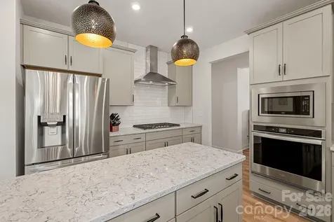 7026 Cloer Court Charlotte NC 28214
