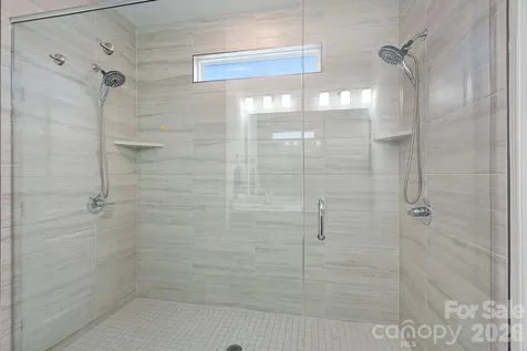 7026 Cloer Court Charlotte NC 28214