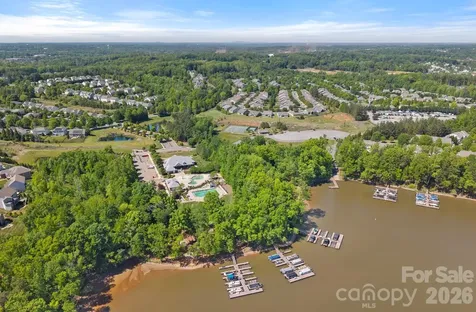 7026 Cloer Court Charlotte NC 28214