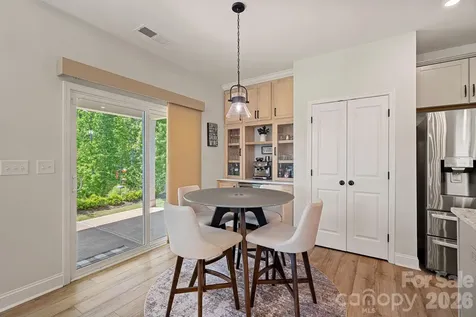 7026 Cloer Court Charlotte NC 28214