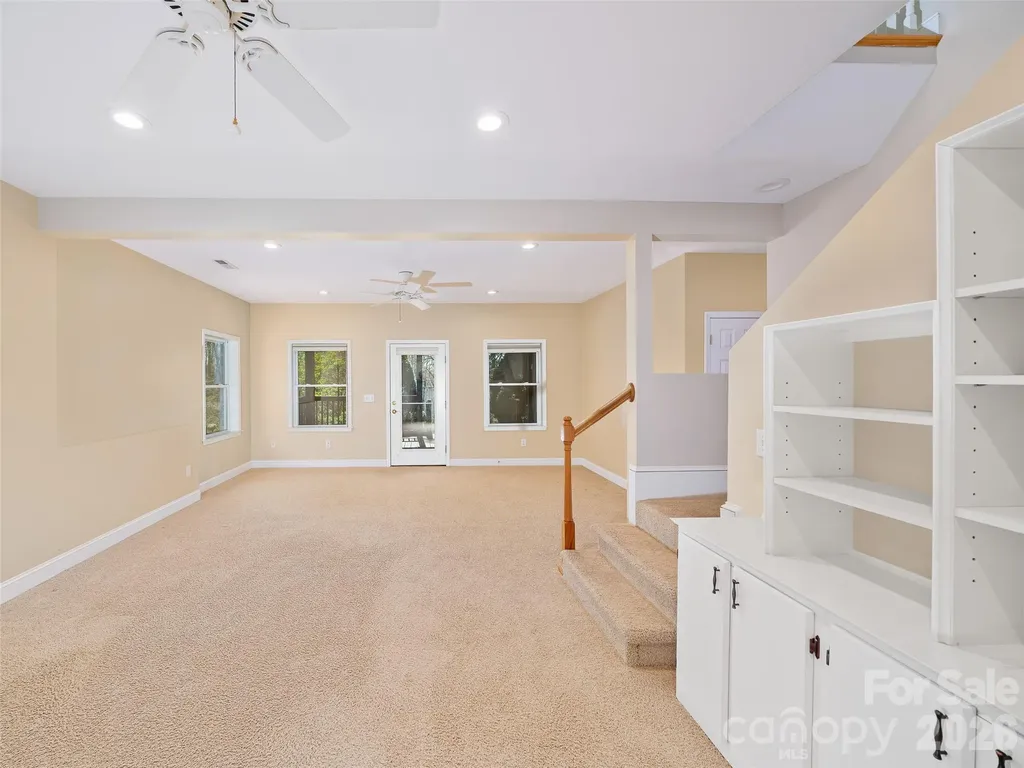 25 Ashefield Court Hendersonville NC 28791