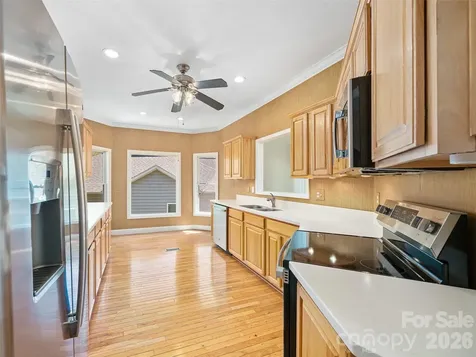 25 Ashefield Court Hendersonville NC 28791