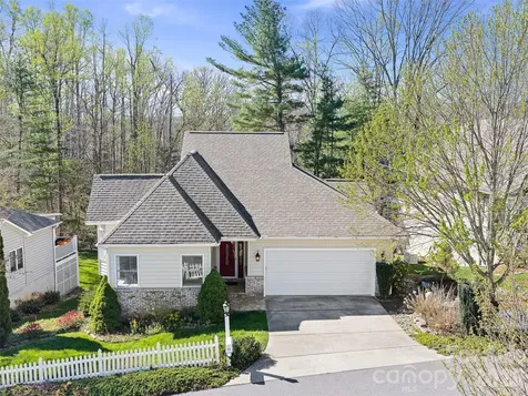 25 Ashefield Court Hendersonville NC 28791
