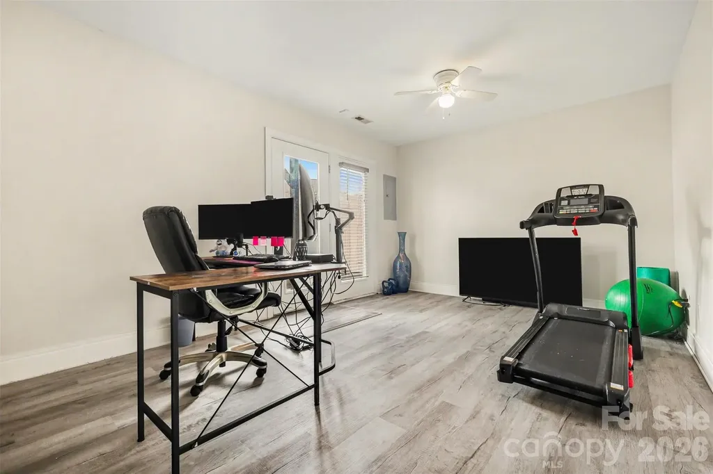 2729 Avalon Loop Road Charlotte NC 28269