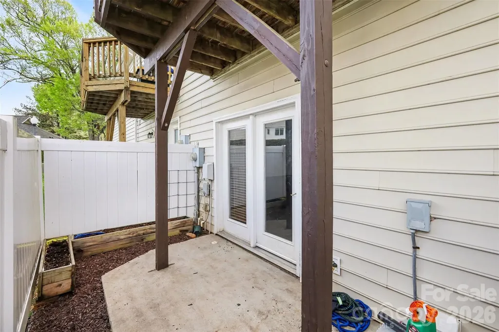 2729 Avalon Loop Road Charlotte NC 28269
