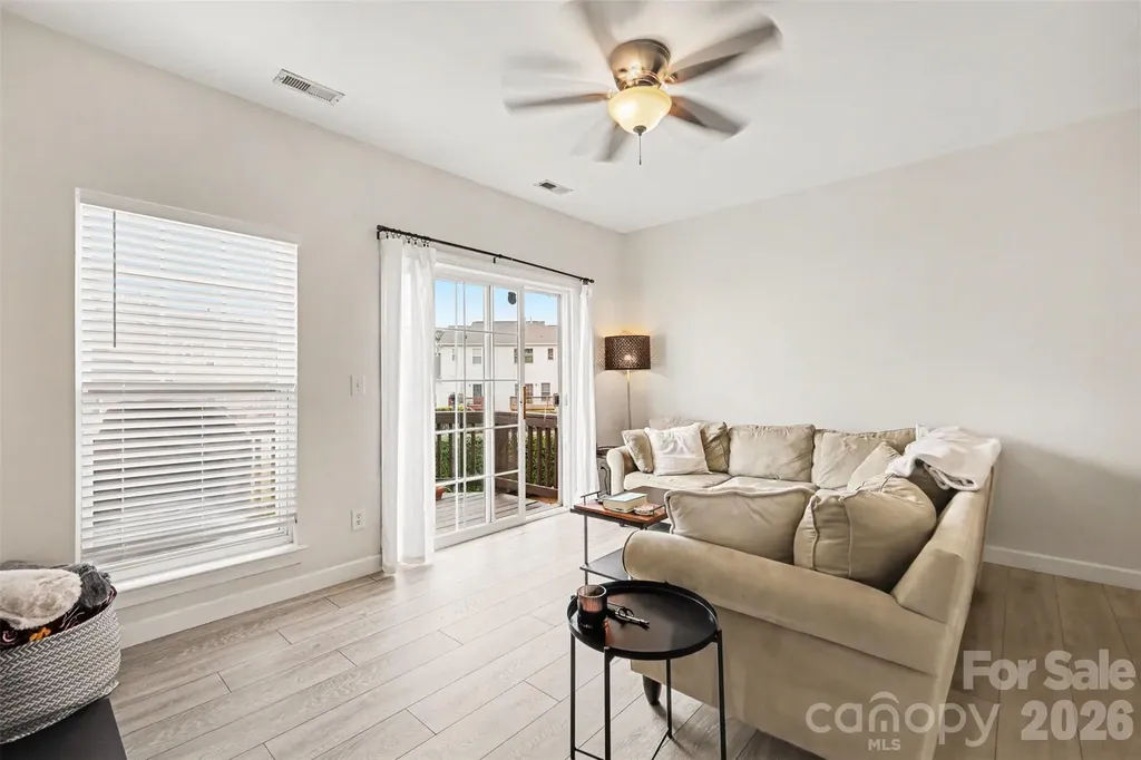 2729 Avalon Loop Road Charlotte NC 28269