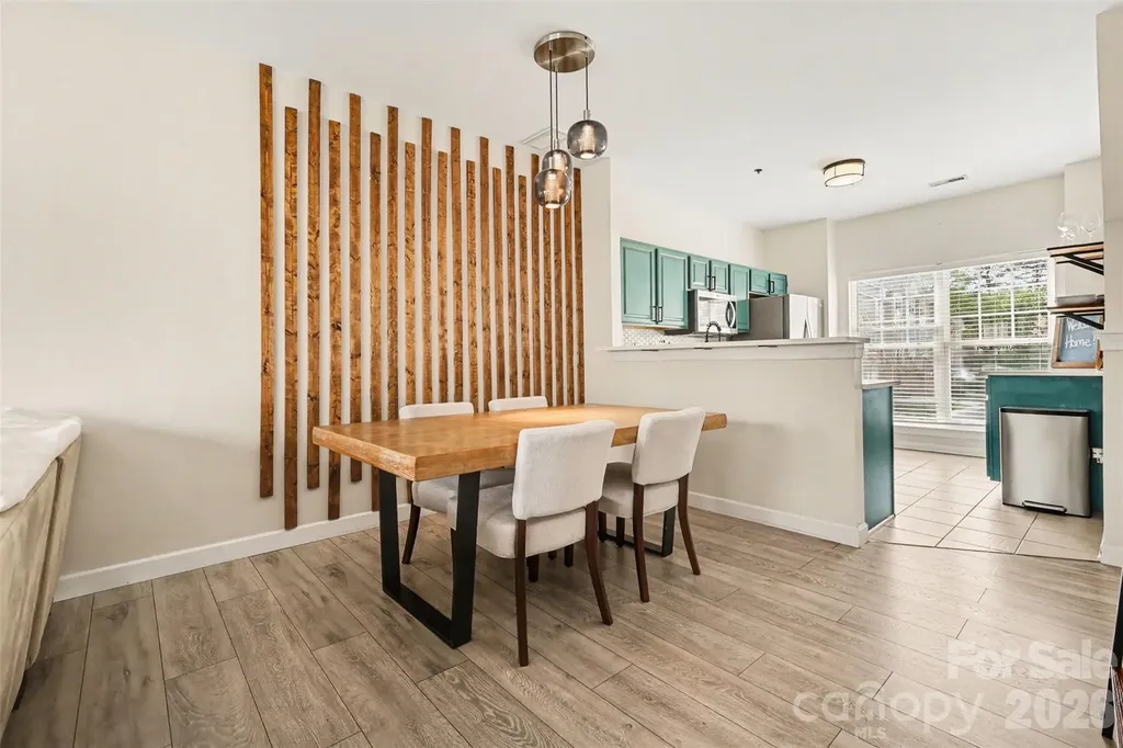 2729 Avalon Loop Road Charlotte NC 28269