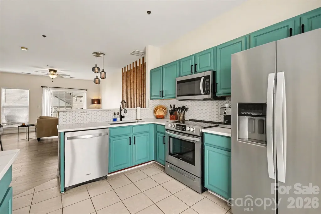 2729 Avalon Loop Road Charlotte NC 28269