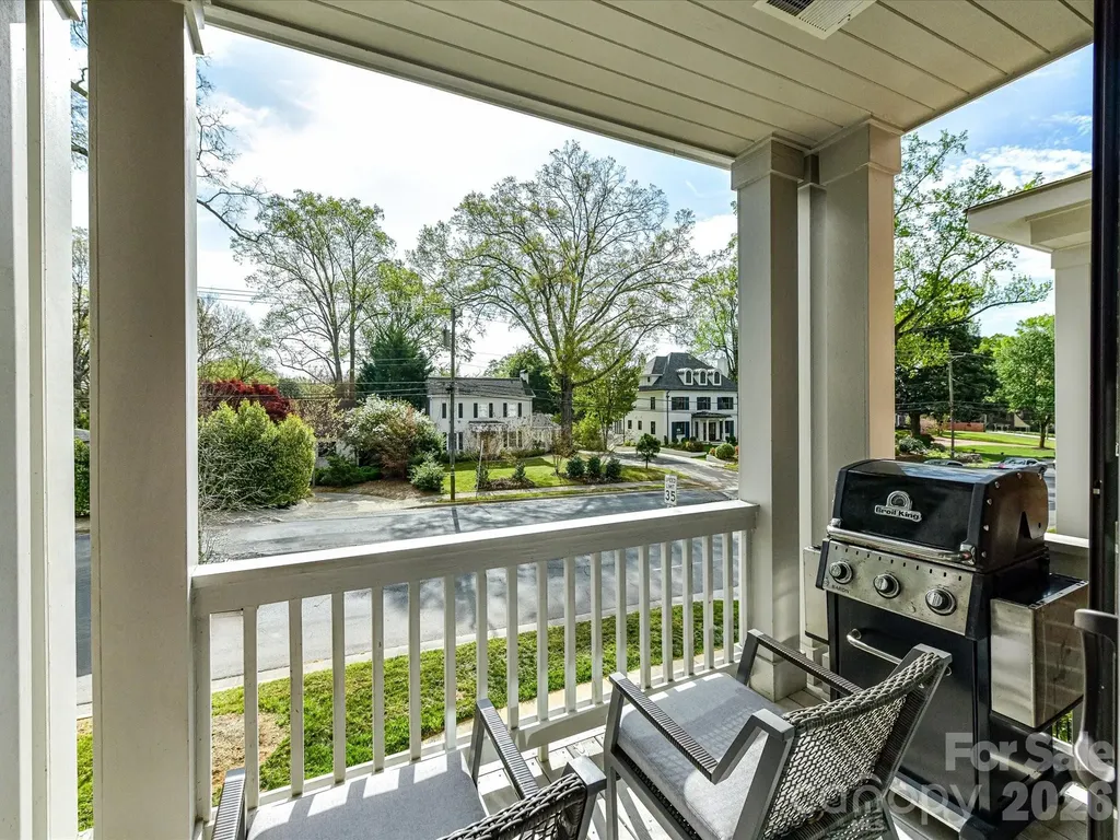 3074 Selwyn Avenue Charlotte NC 28209