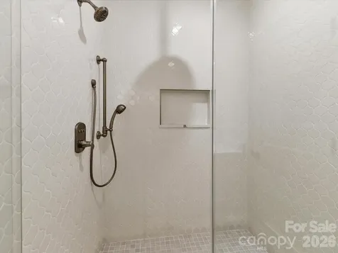 3074 Selwyn Avenue Charlotte NC 28209