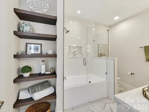 3074 Selwyn Avenue Charlotte NC 28209