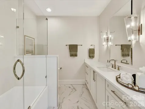 3074 Selwyn Avenue Charlotte NC 28209