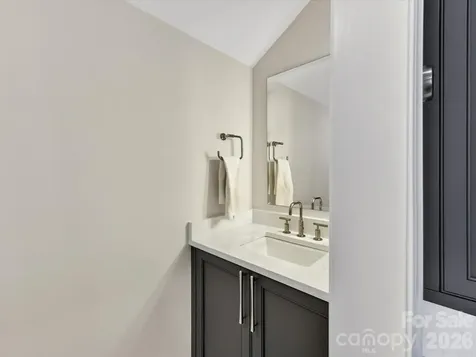3074 Selwyn Avenue Charlotte NC 28209
