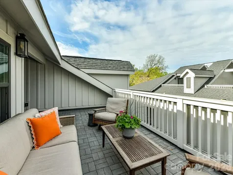 3074 Selwyn Avenue Charlotte NC 28209
