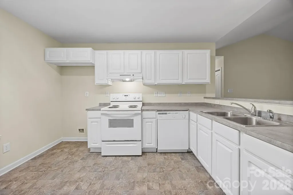 2246 Sunset Boulevard Charlotte NC 28269