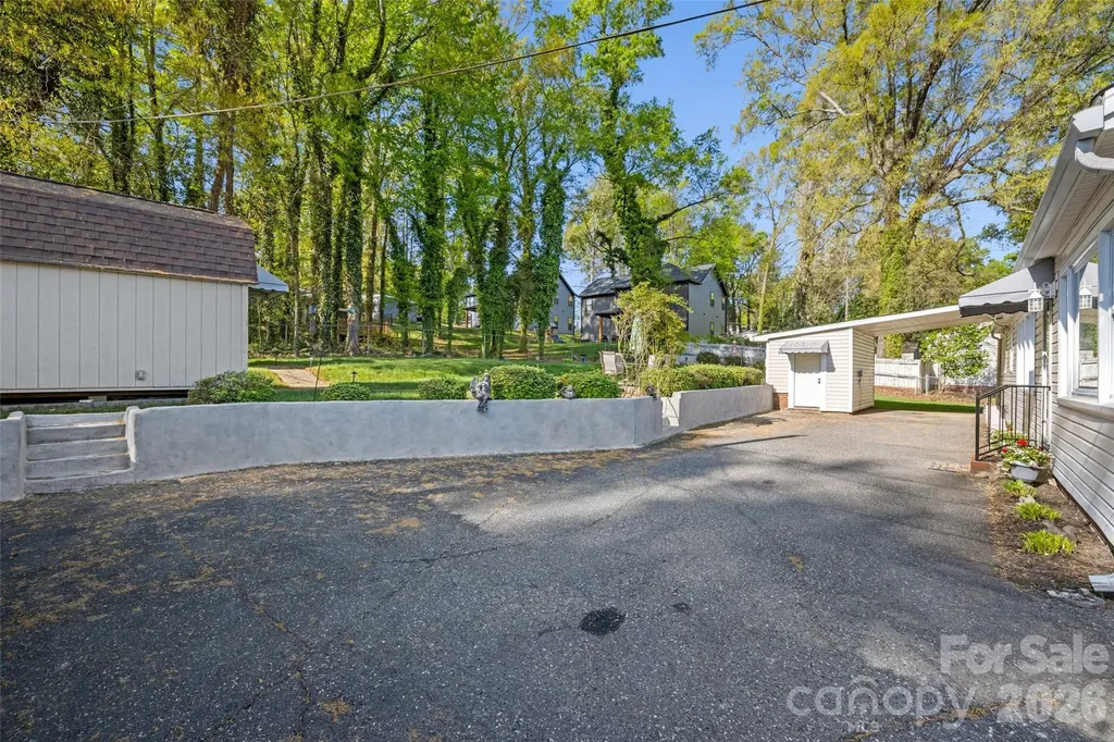 839 W Garrison Boulevard Gastonia NC 28052