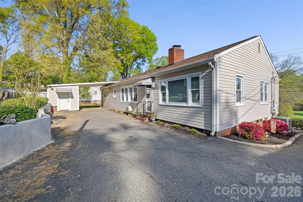 839 W Garrison Boulevard Gastonia NC 28052