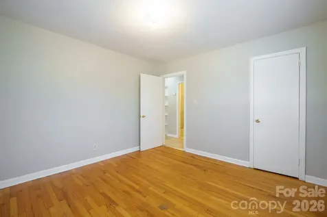 829 4th Avenue SW Hickory NC 28602