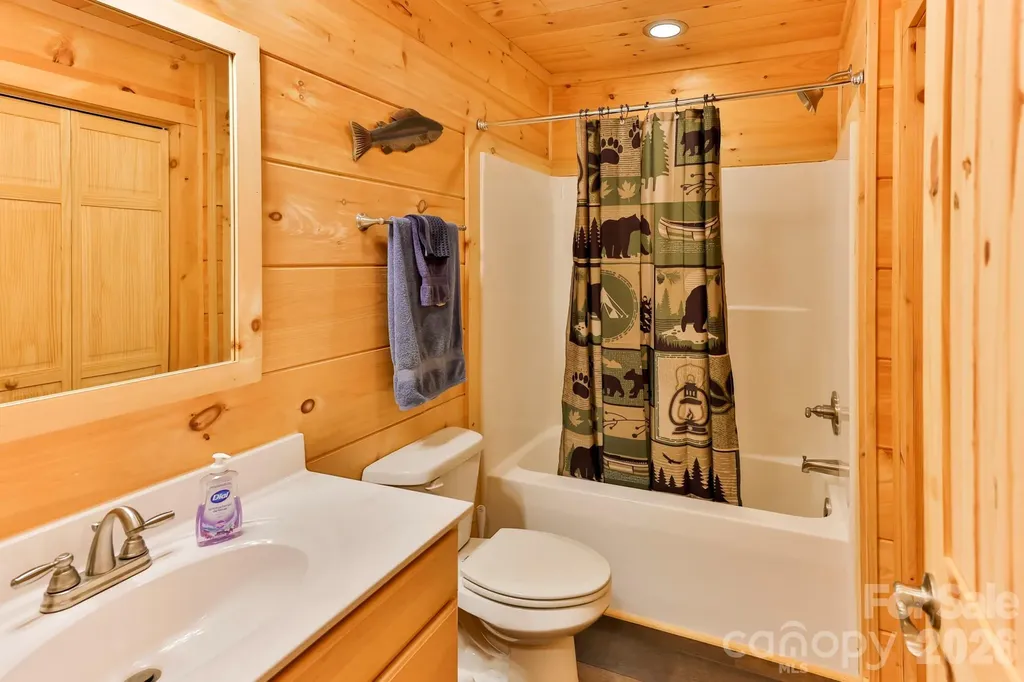 670 Island Creek Road Lake Lure NC 28746