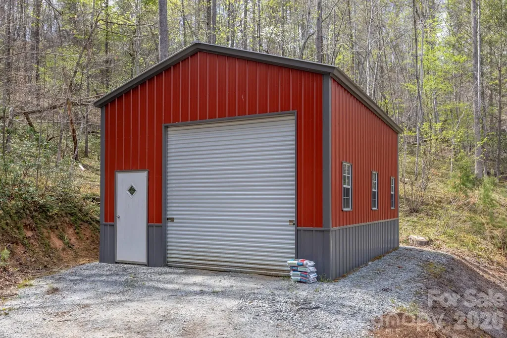 670 Island Creek Road Lake Lure NC 28746