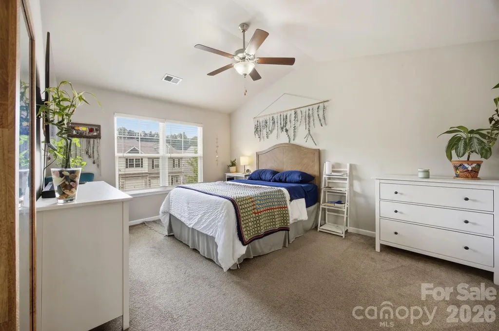 10041 Brittondale Lane Charlotte NC 28215