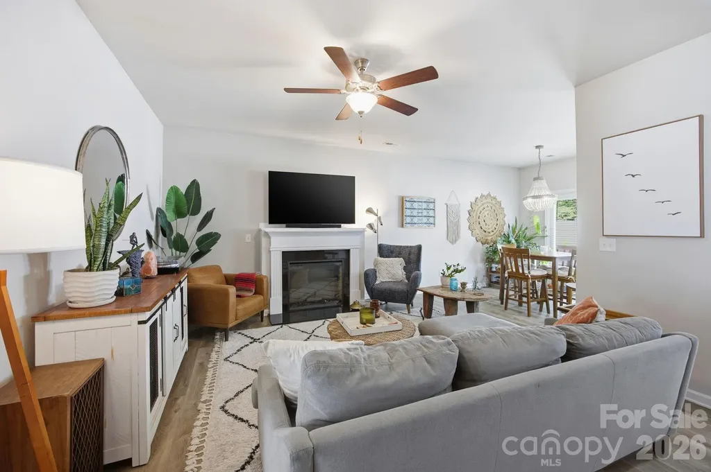 10041 Brittondale Lane Charlotte NC 28215