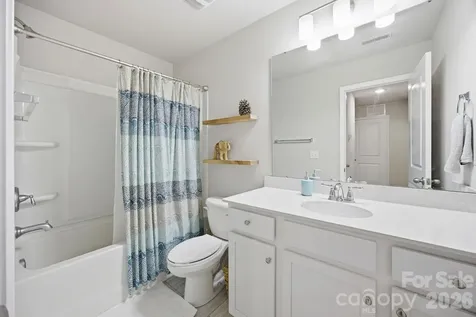 10041 Brittondale Lane Charlotte NC 28215