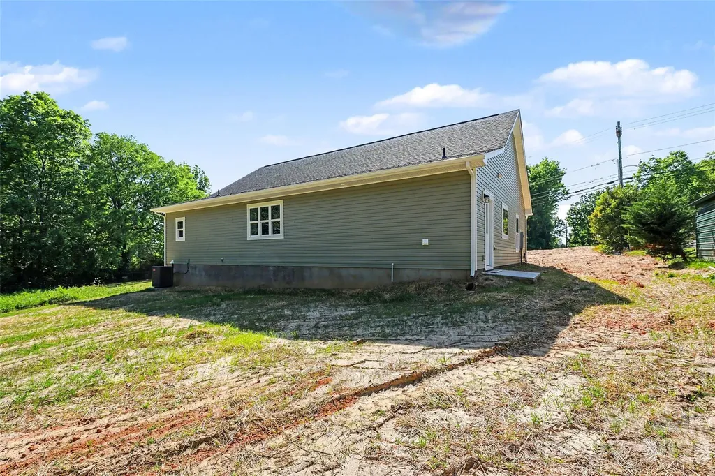 1452 Robinwood Road Gastonia NC 28054