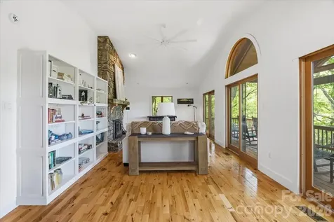 100 Gold Creek Crossing Black Mountain NC 28711