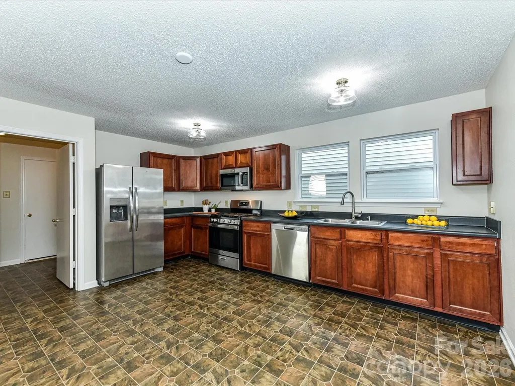 7144 Sycamore Grove Court Charlotte NC 28227