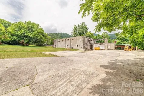 1100-1104 Montreat Road Black Mountain NC 28711