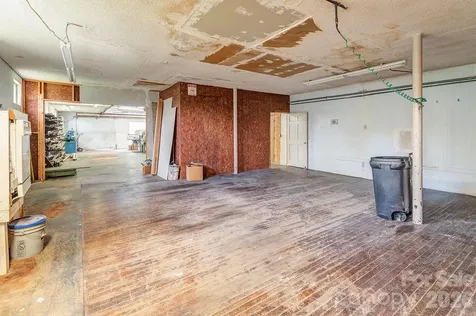 1100-1104 Montreat Road Black Mountain NC 28711