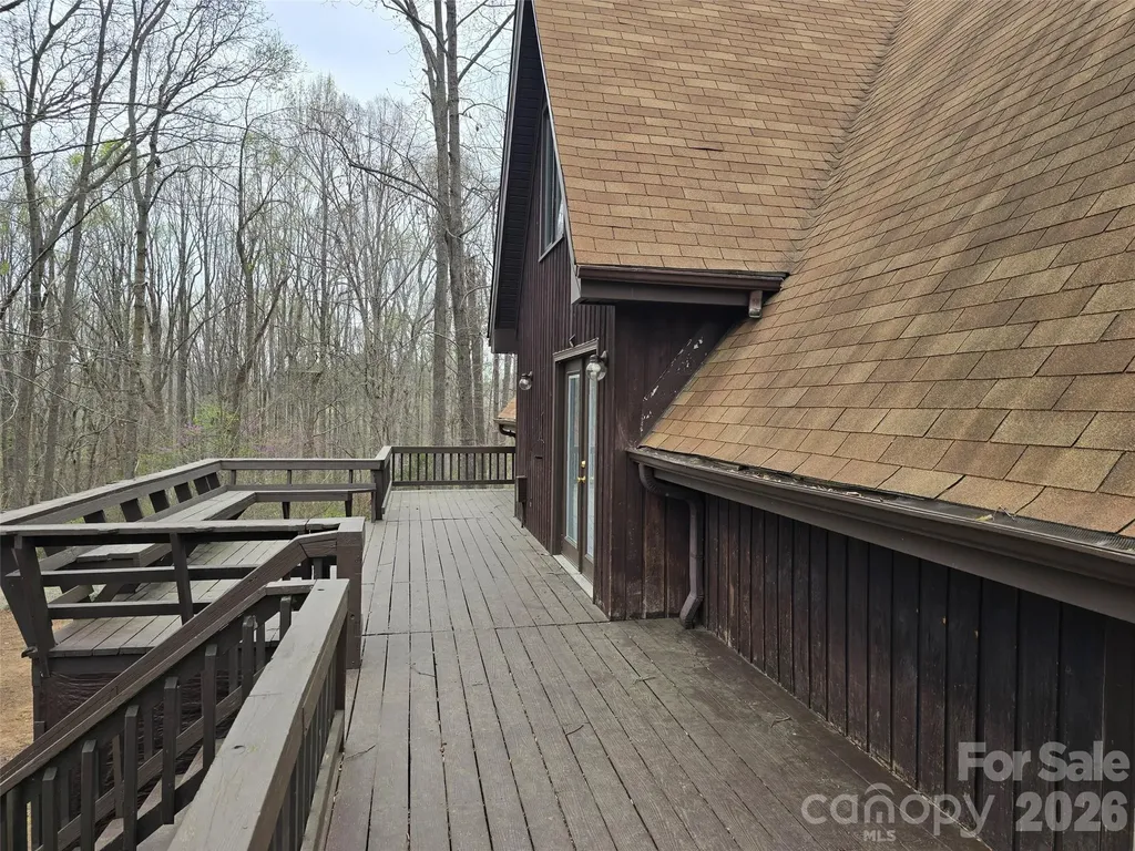 6782 Shiloh Road Liberty NC 27298
