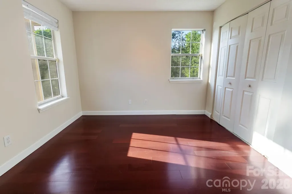 9313 Four Mile Creek Road Charlotte NC 28277