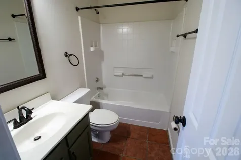 9313 Four Mile Creek Road Charlotte NC 28277