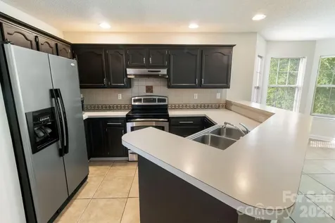 9313 Four Mile Creek Road Charlotte NC 28277