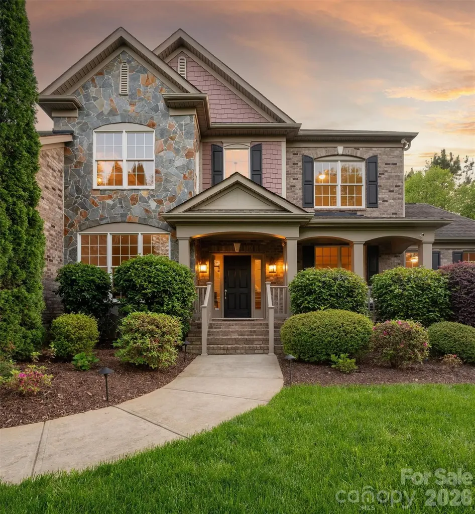 6017 Autumn Blossom Lane Waxhaw NC 28173