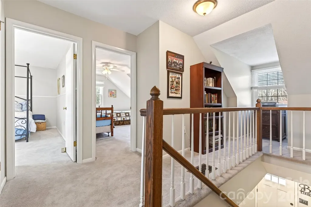 102 Charles Ridge Road Asheville NC 28805