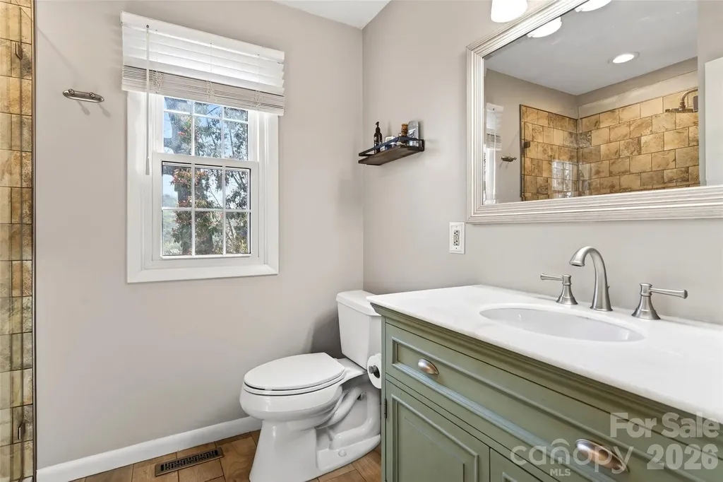 102 Charles Ridge Road Asheville NC 28805