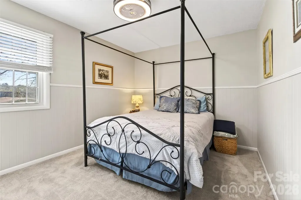 102 Charles Ridge Road Asheville NC 28805