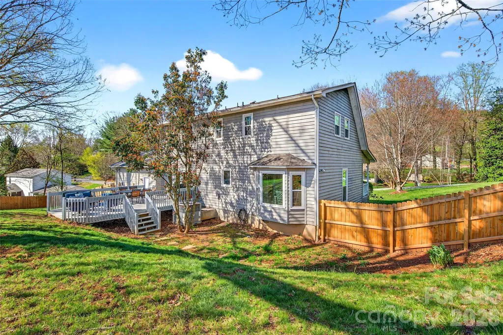 102 Charles Ridge Road Asheville NC 28805